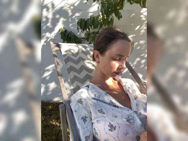 Miss_Milka webcam