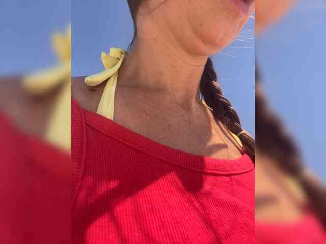 Miss_Milka webcam