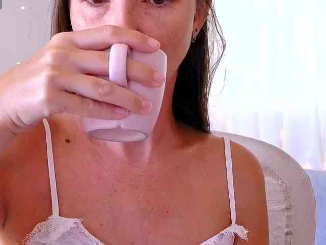Miss_Milka webcam