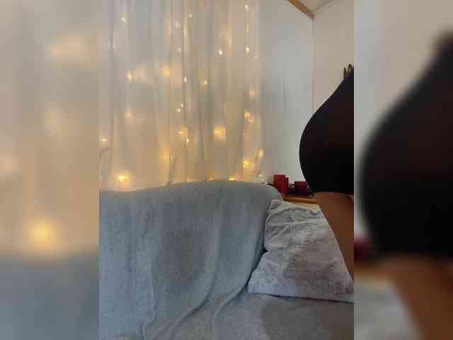 Miss_Milka webcam