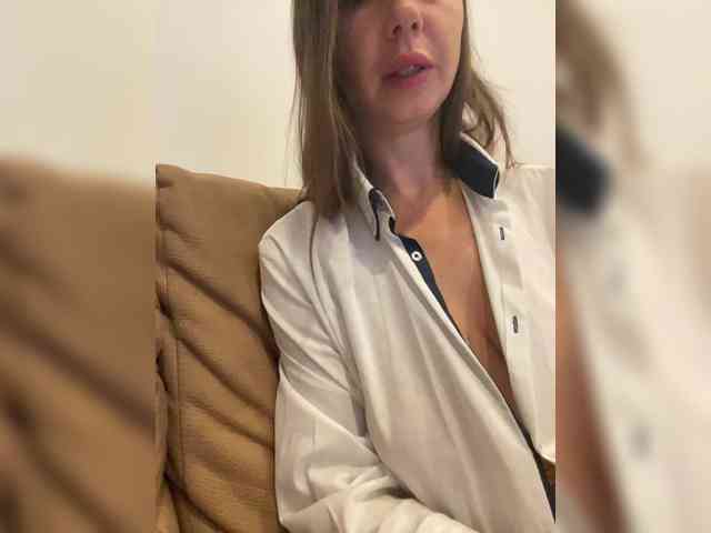 Miss_Milka webcam