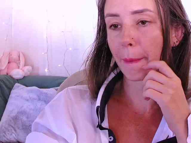 Miss_Milka webcam