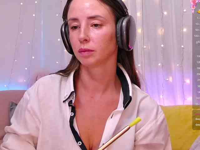 Miss_Milka webcam