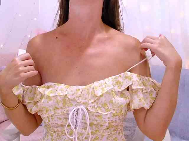Miss_Milka webcam