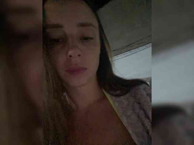 Miss_Milka webcam