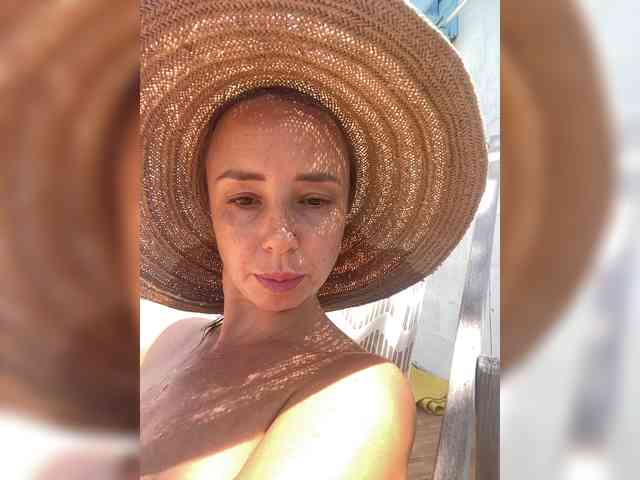 miss-milka — International live cam