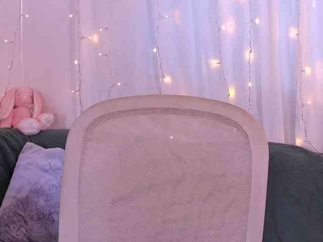 Miss_Milka webcam
