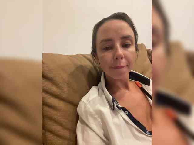 Miss_Milka webcam