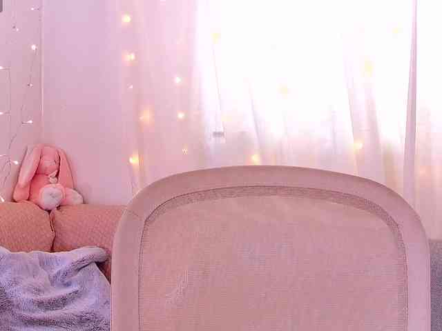 Miss_Milka webcam