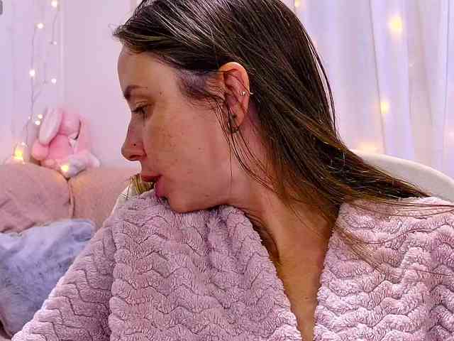 Miss_Milka webcam