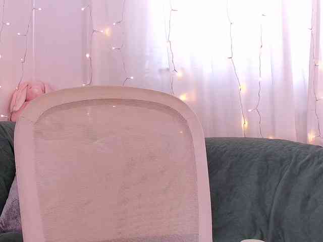 Miss_Milka webcam