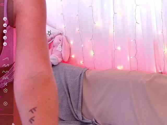 Miss_Milka webcam