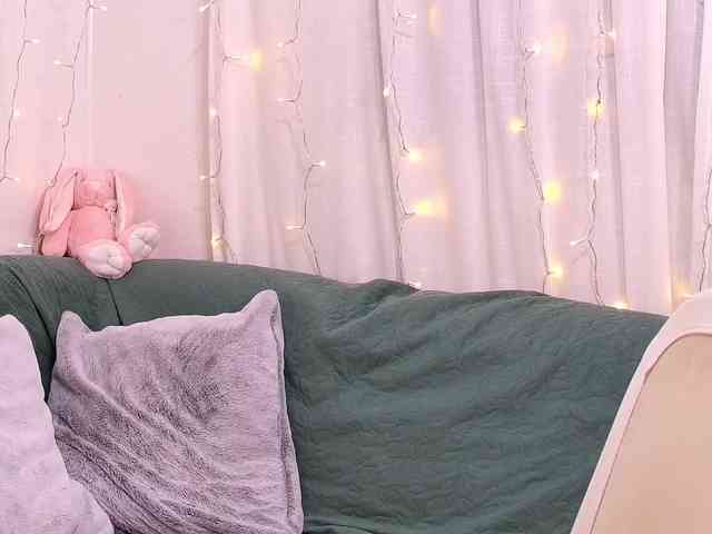 Miss_Milka webcam