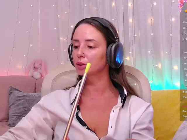 Miss_Milka webcam
