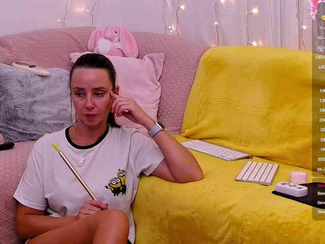 Miss_Milka webcam