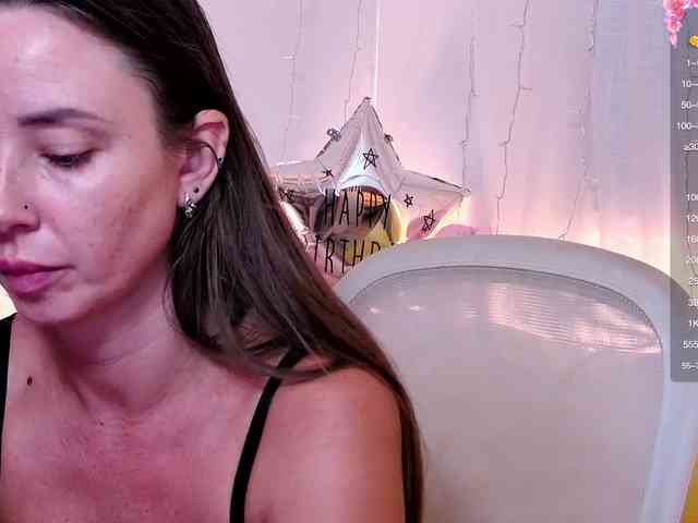 Miss_Milka webcam