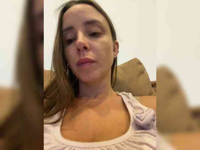 Miss_Milka webcam