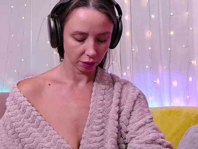 Miss_Milka webcam