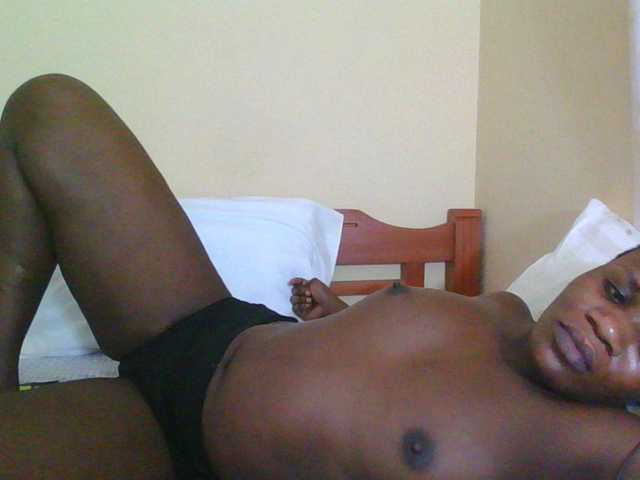 Babyrozzilah's BongaCams show and profile