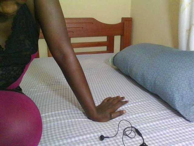 Babyrozzilah live cam on BongaCams