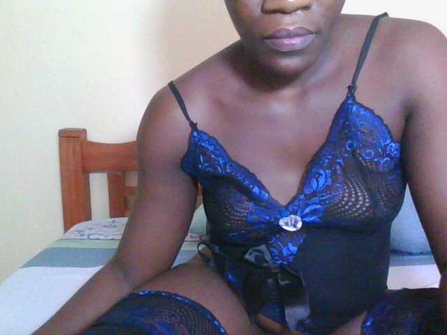 Babyrozzilah — live female cam