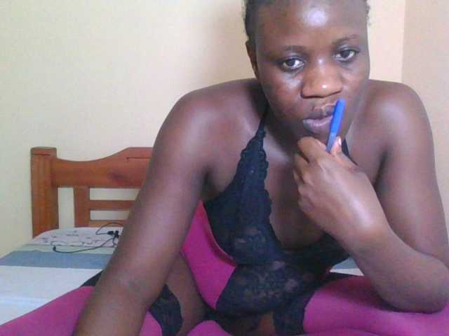 Babyrozzilah live cam on BongaCams