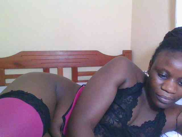 Babyrozzilah webcam