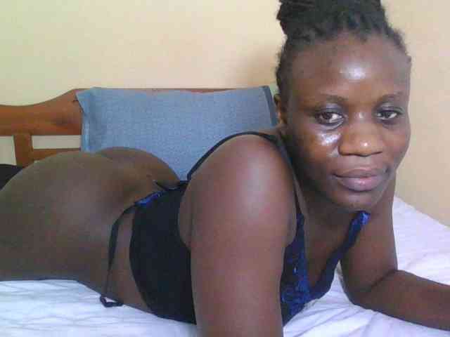 Babyrozzilah webcam