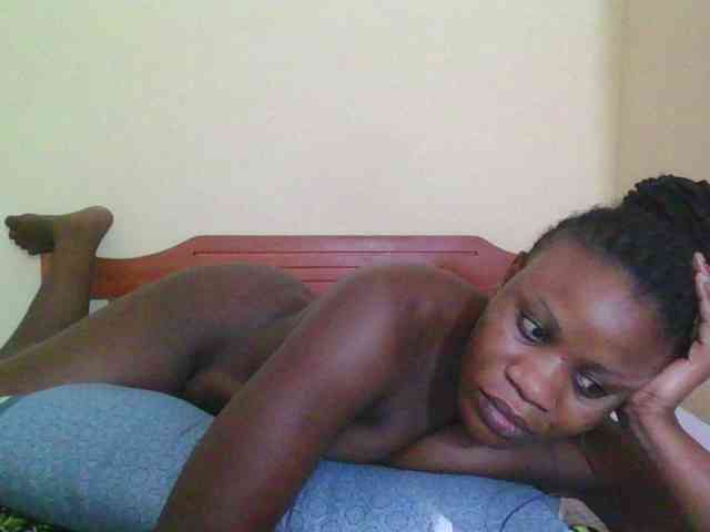 Babyrozzilah webcam