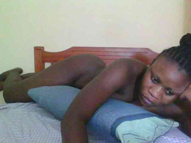 Babyrozzilah webcam