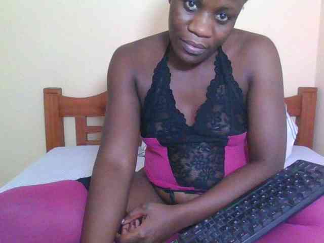 Babyrozzilah webcam