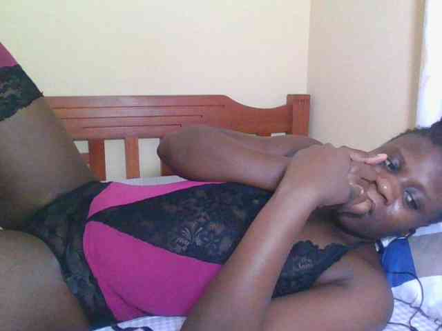 Babyrozzilah webcam