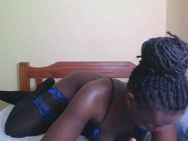 Babyrozzilah webcam