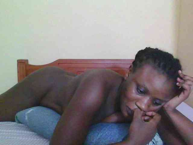 Babyrozzilah webcam