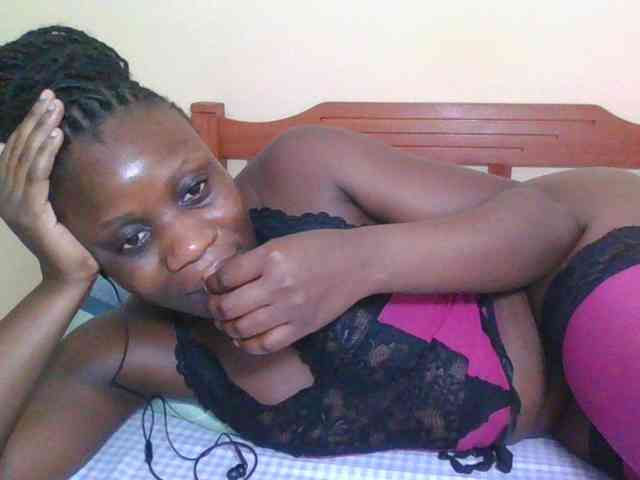 Babyrozzilah webcam