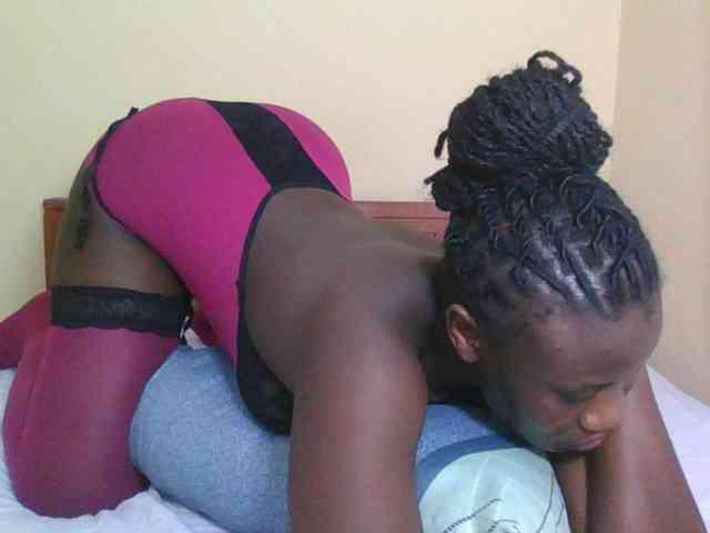 Modelo: Babyrozzilah