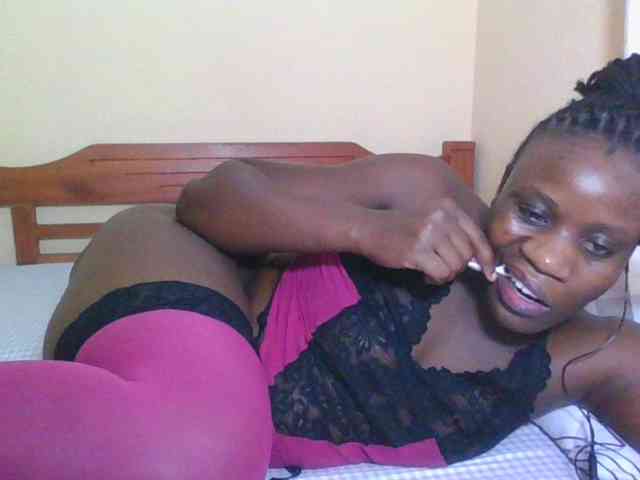 Babyrozzilah webcam