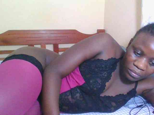 Babyrozzilah webcam