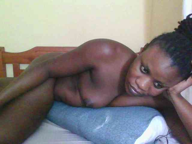 Babyrozzilah webcam