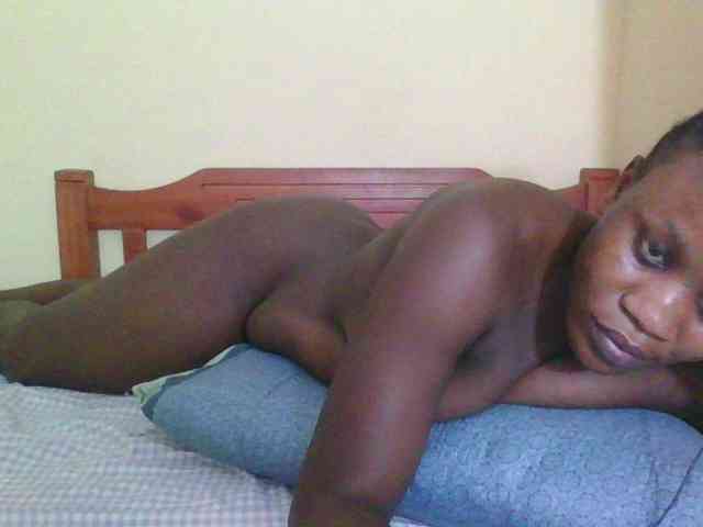 Babyrozzilah webcam
