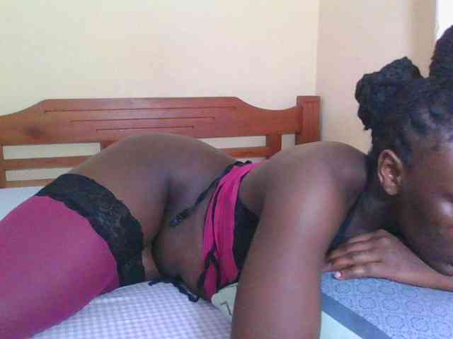 Babyrozzilah webcam