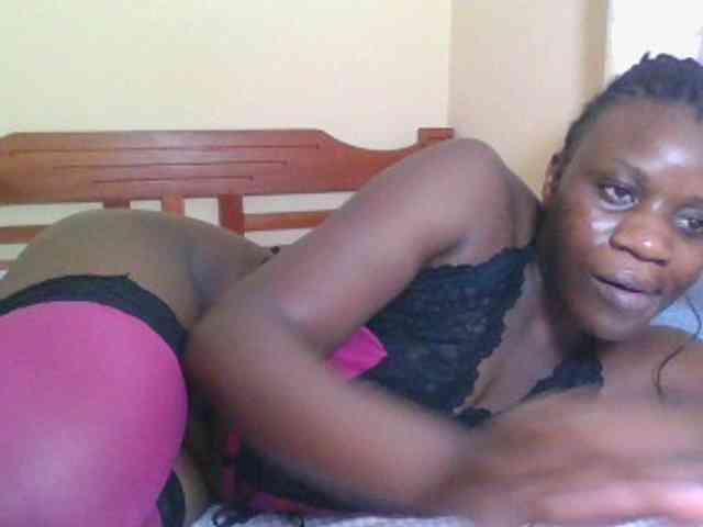 Babyrozzilah webcam