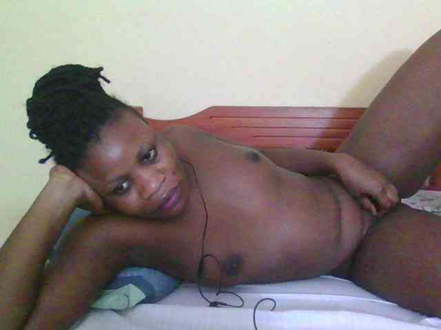 Babyrozzilah webcam