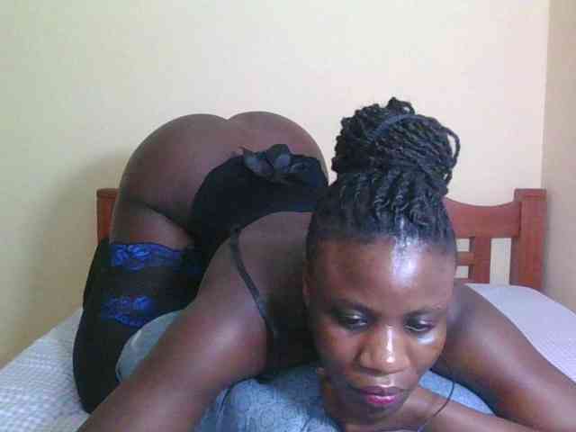 Babyrozzilah webcam