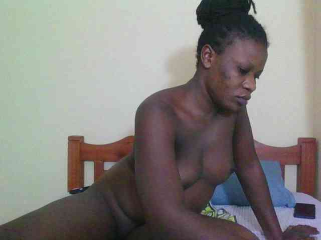 Babyrozzilah webcam