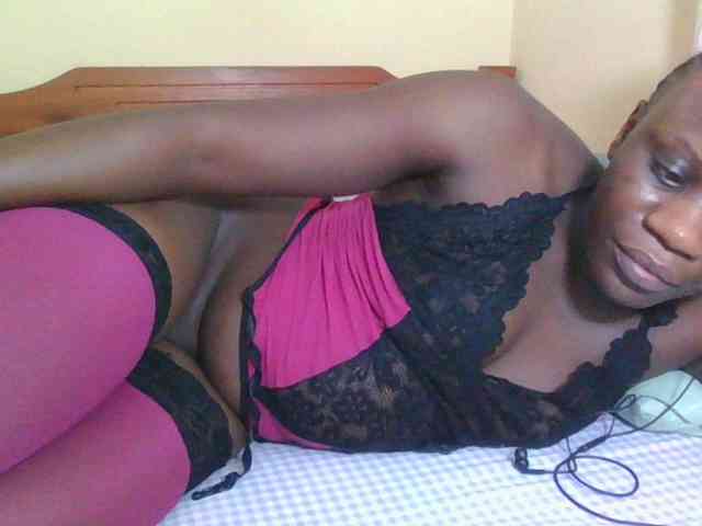 Babyrozzilah webcam