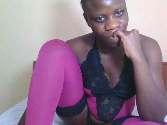 Babyrozzilah webcam