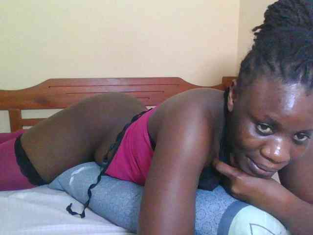 Babyrozzilah webcam