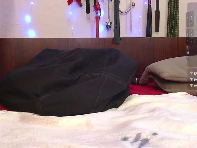 Bella-flirt live cam on BongaCams