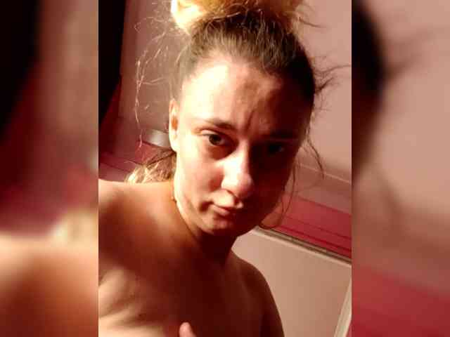 SexyAmanda33 webcam